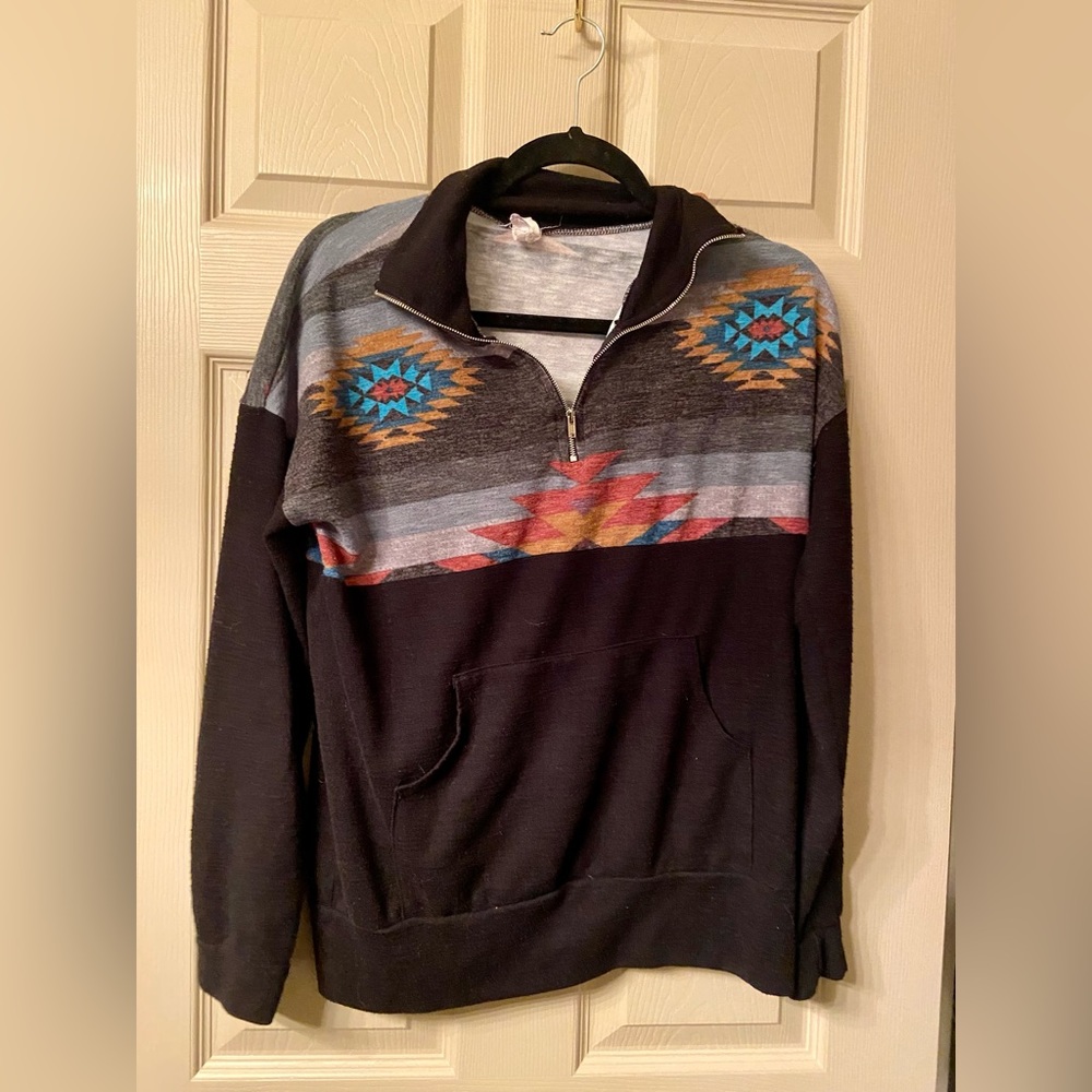 Women’s crew neck